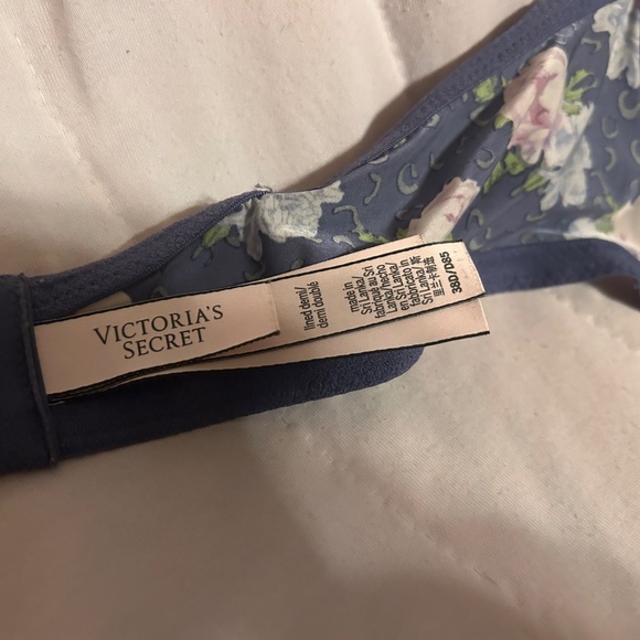 Victoria's Secret Lined Demi 38D Floral Pattern Bra - Picture 3 of 4
